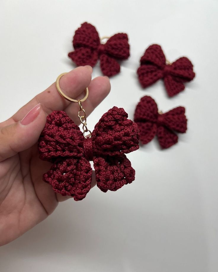 Handmade Crochet Aesthetic Bow Keychain – Soft Girl Charm 🎀