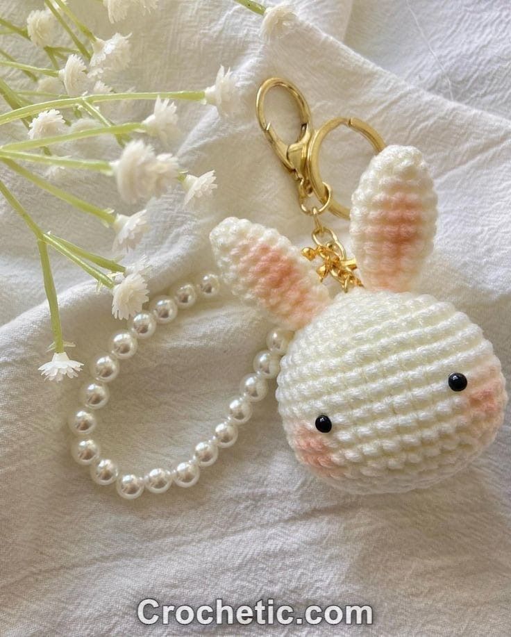 Handmade Crochet Bunny Pearl Keychain – Elegant Cute Charm 🐰🤍